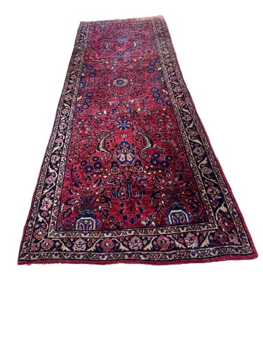 Sarouk rug x 75 - 30",